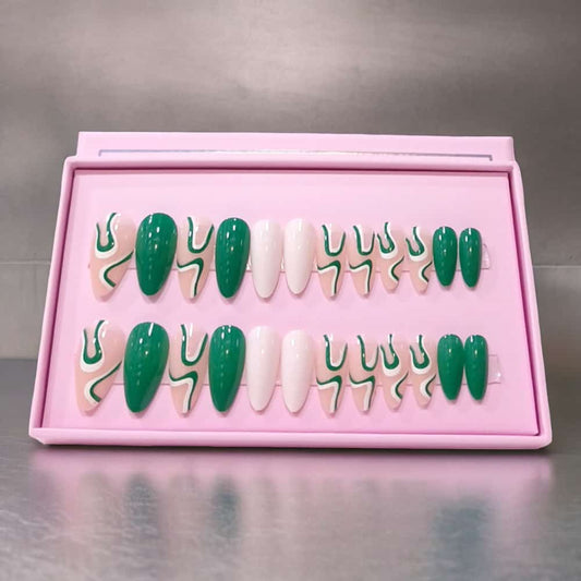 24Pcs O.TWO.O Green Matte Nails