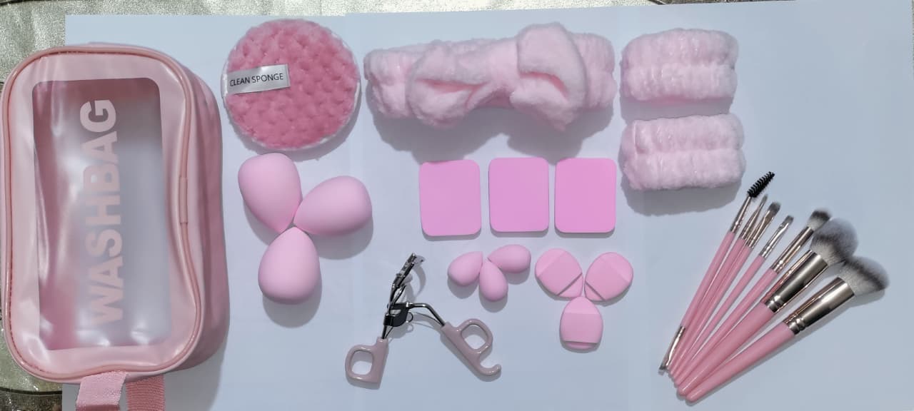 Multipurpose Travel Makeup Kit With Brushes, Beauty Blenders And Accessories Set